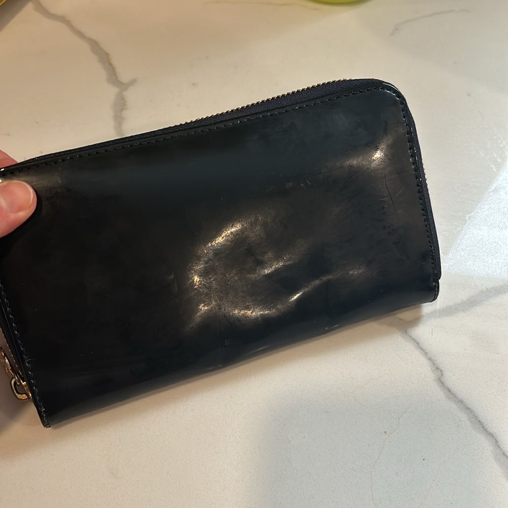 Tory Burch Patent Leather Continental Purple Wallet - Picture 10 of 11